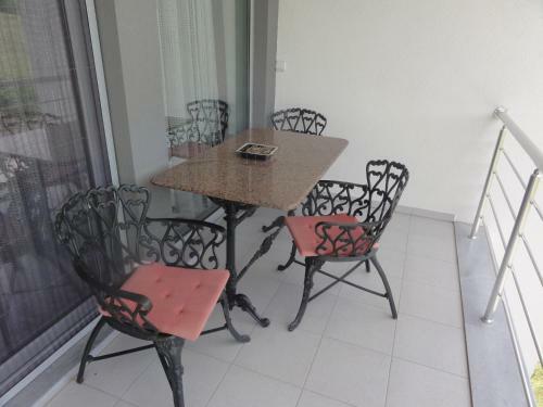 Vu-dent Apartments