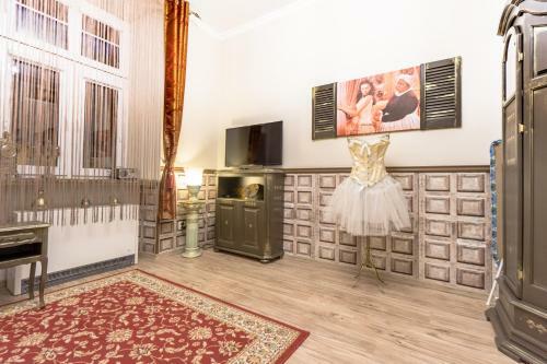 Scarlett Apartment