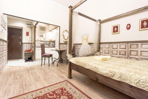 Scarlett Apartment