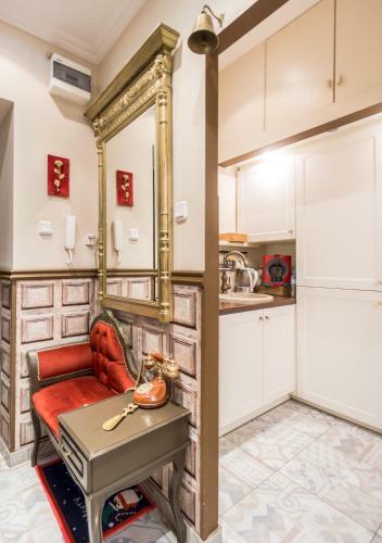 Scarlett Apartment
