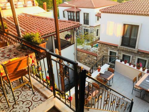 Ena Serenity Boutique Hotel