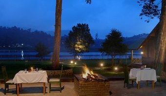 Hotel Calamander Lake Gregory