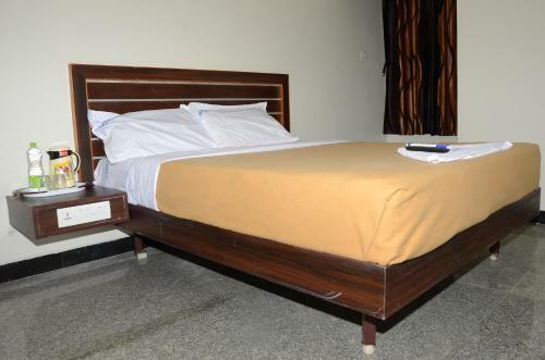 Hotel Bg Residency