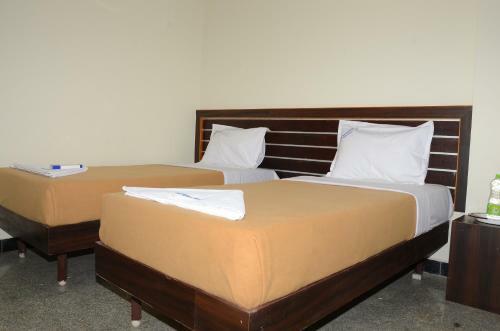 Hotel Bg Residency