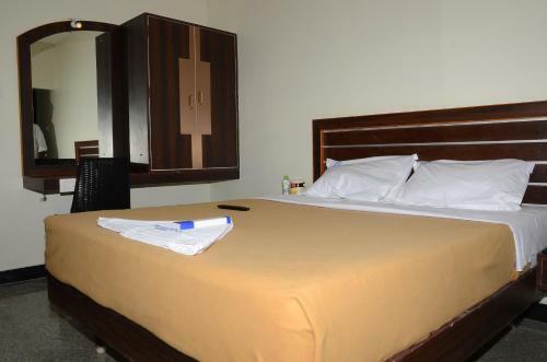 Hotel Bg Residency