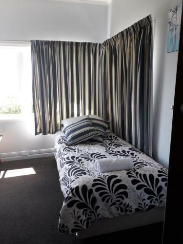 Ocean View Raglan B&B