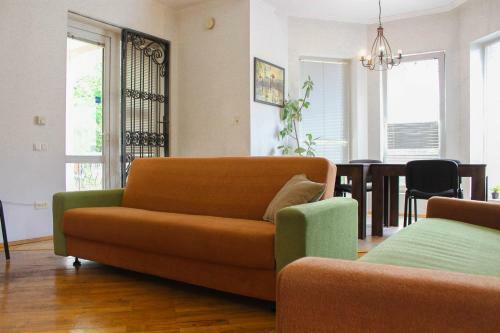 Hostal Jasmin Guest House