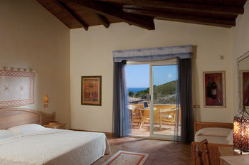 Hotel Cruccuris Resort