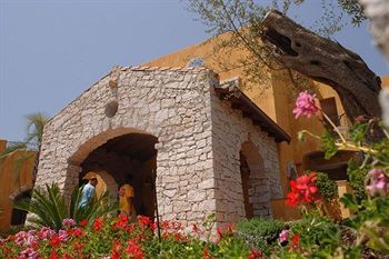 Hotel Cruccuris Resort