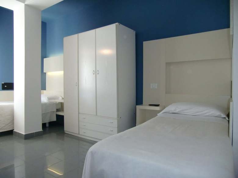 Hotel Desire'