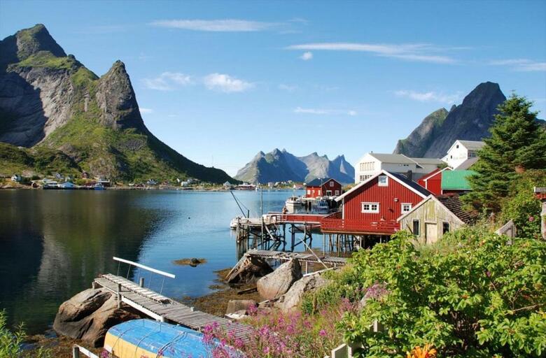 Reine Retro Villa - Cozy With A Fantastic View