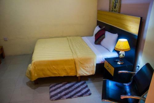Hotel Deen Apartment Services