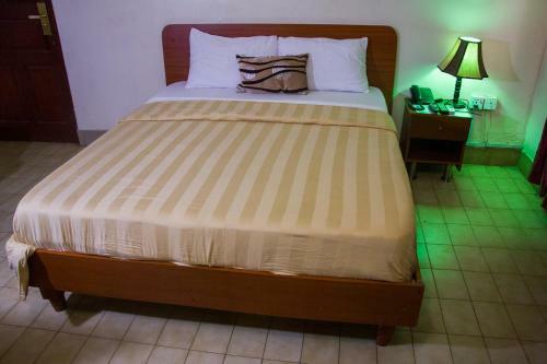 Hotel Deen Apartment Services