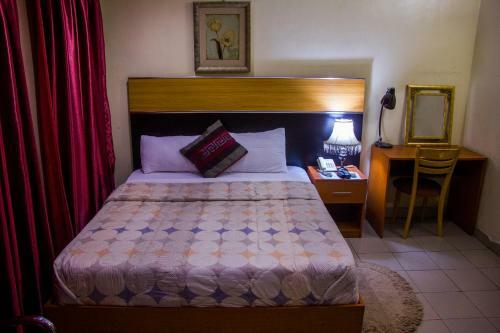 Hotel Deen Apartment Services