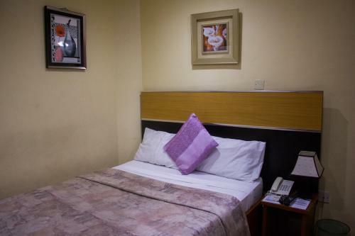 Hotel Deen Apartment Services