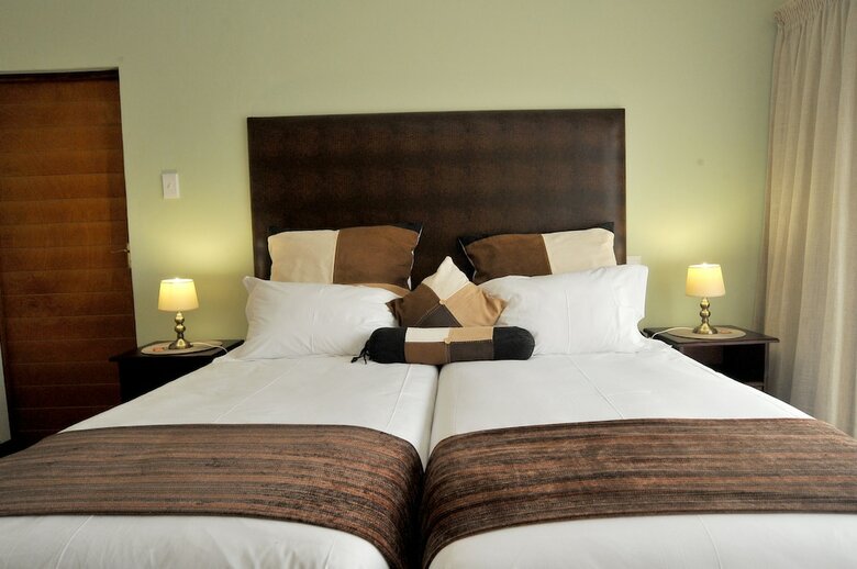 Hostal Sunset Manor Guest House