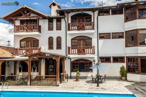 Hostal Hosteria El Imperio Real