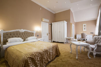Fidan Hotel