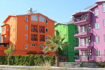 Rainbow Castle Hotel