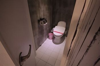 Hotel You, I In