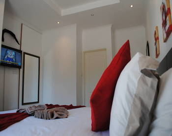 Staybridge Apartments And Suites