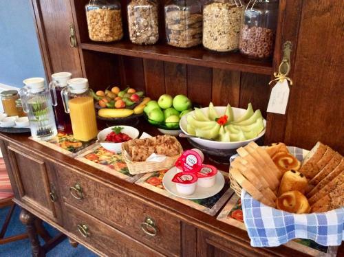 Bed & Breakfast Aberllynfi House