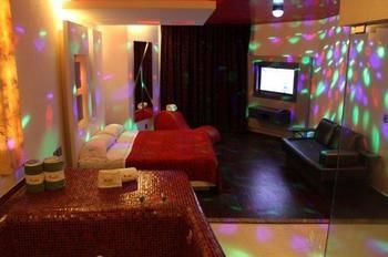Auto Hotel Puente Grande