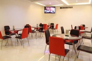 Auto Hotel Puente Grande