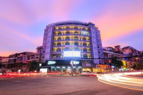 Paradise Hotel