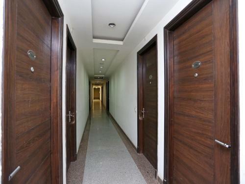 Hotel Oyo 8536 Azad Square