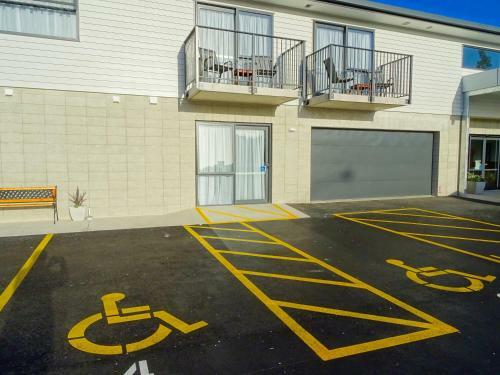 Bks Premier Motel Hamilton
