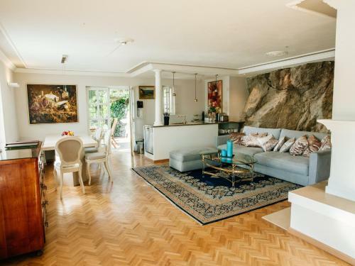 Villa Sch�nthal