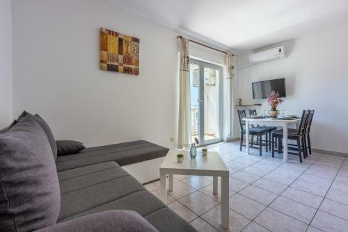 Apartments Antonija