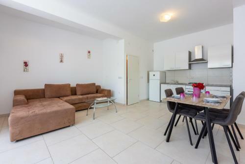 Apartments Antonija