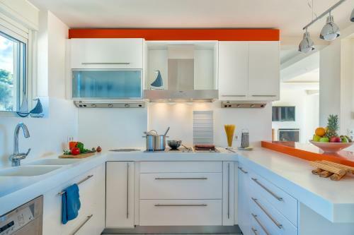 Legrena Beach Villa