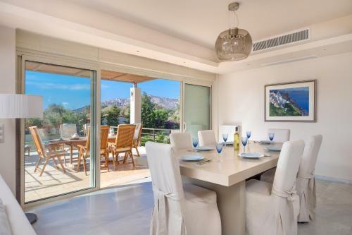 Legrena Beach Villa