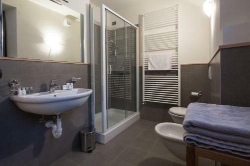 Hostal Marzia Rooms