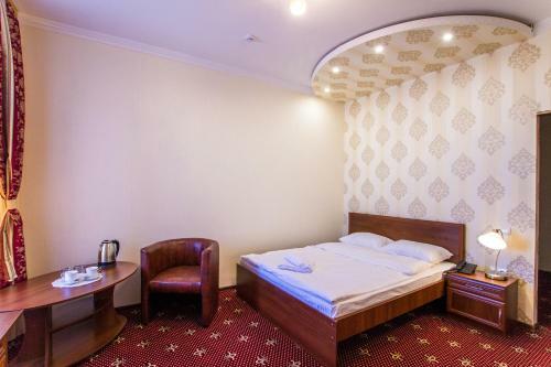 Hotel Golden Night