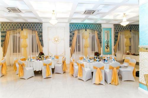 Hotel Golden Night