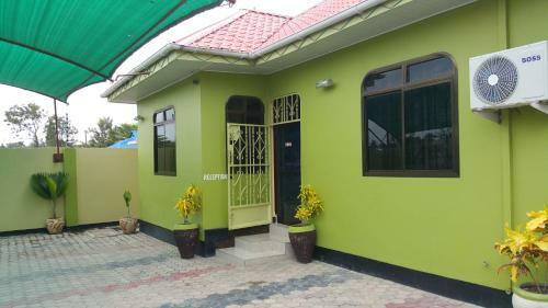 Mauya Executive Lodge