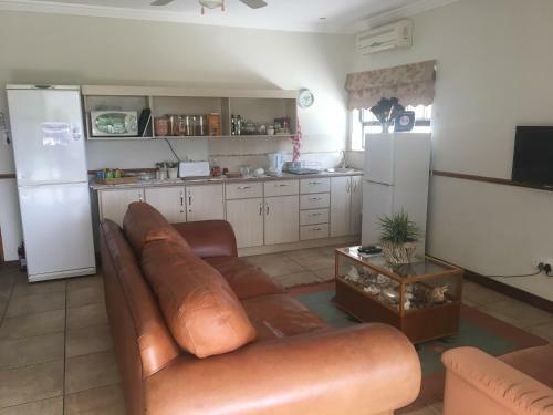 Hostal Oewerpalms View