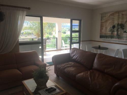 Hostal Oewerpalms View