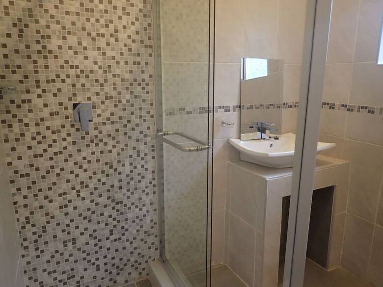 Hostal Silver Plum Bnb