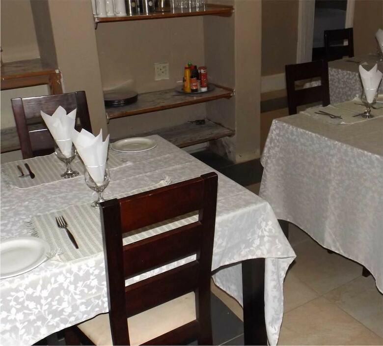 Hostal Silver Plum Bnb