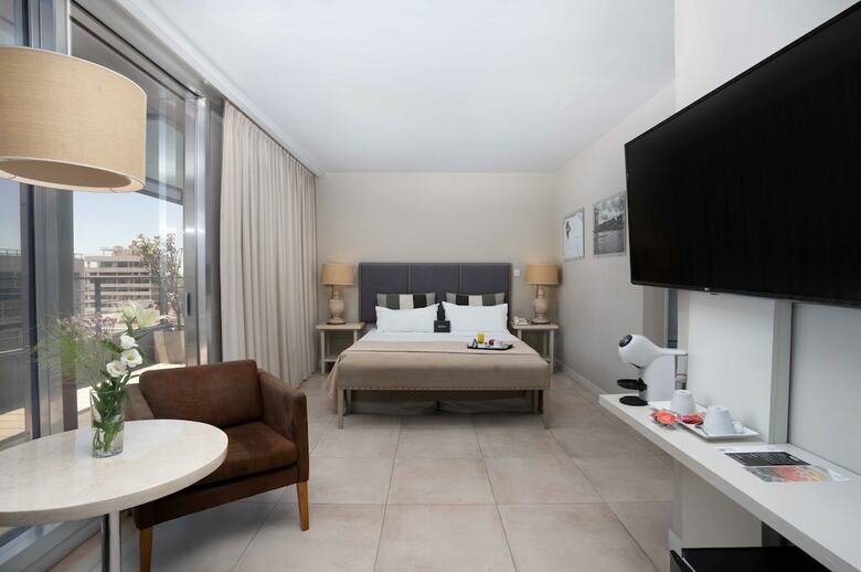 Urbanica The Libertador Hotel