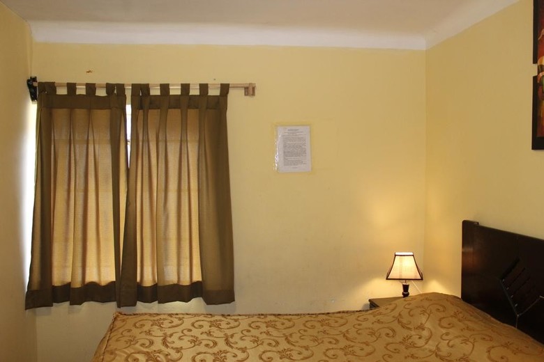 Robertos Hostel
