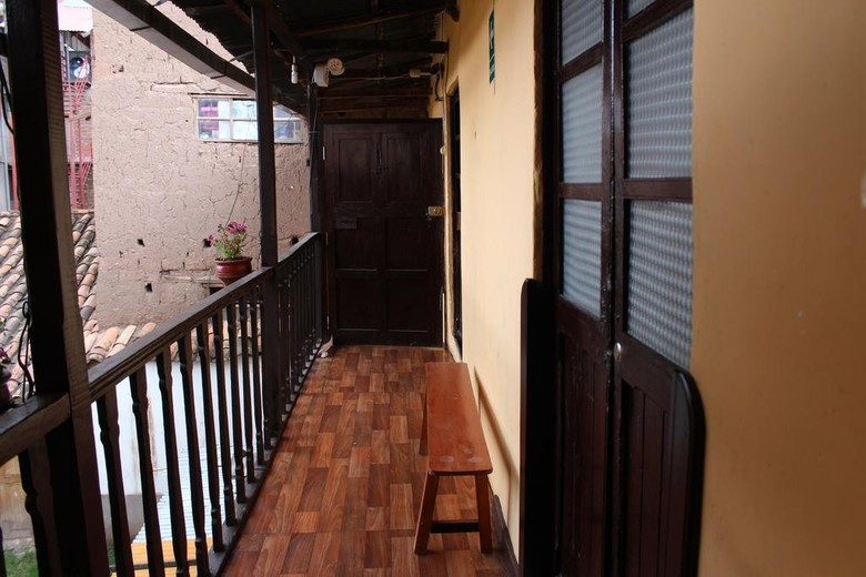 Robertos Hostel