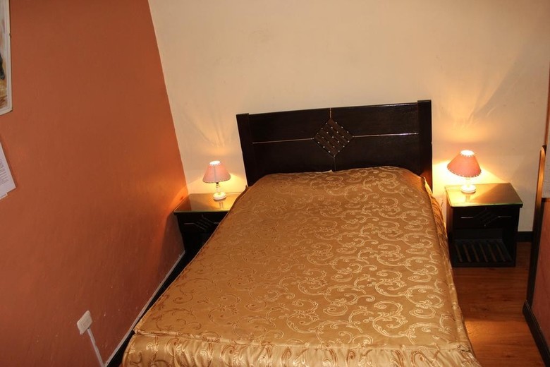 Robertos Hostel