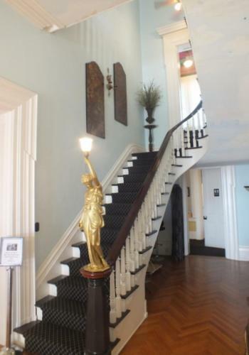 The Pepin Mansion Bed & Breakfast