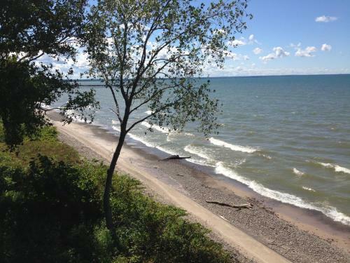 Brennan Beach Lakeview Park Model 9